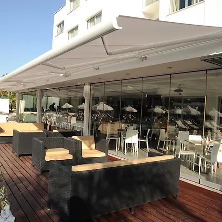 Frixos 4* لارنكا