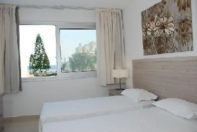 Frixos 3* Ларнака