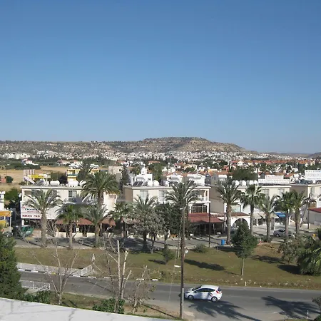 Aparthotel Frixos 3*