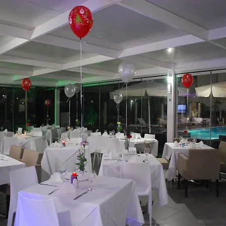 Frixos Aparthotel Larnaca