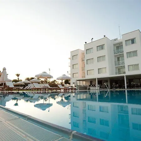 Frixos Aparthotel