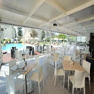 Aparthotel Frixos 3*