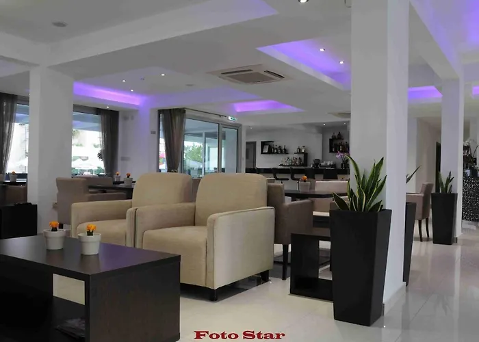 Frixos Aparthotel Larnaca