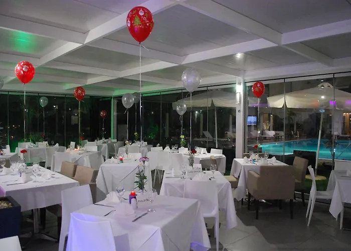 Frixos Aparthotel Larnaca