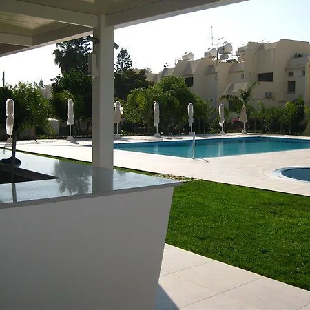 Apartmanhotel Frixos Lárnaka