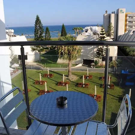 Frixos Apartmanhotel Lárnaka