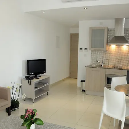 Apartmanhotel Frixos Lárnaka