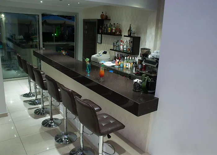 Lägenhetshotell Frixos Larnaca